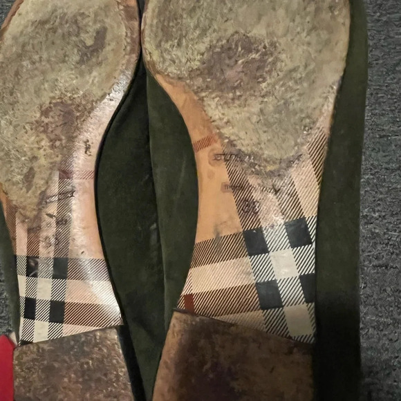 Burberry Olive Suede Ballet Flats, size 38 - Picture 9 of 9